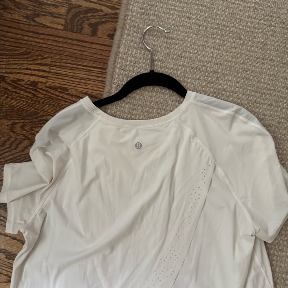 Lululemon Quick Pace Short Sleeve Top Sz. 8 - Picture 8 of 8
